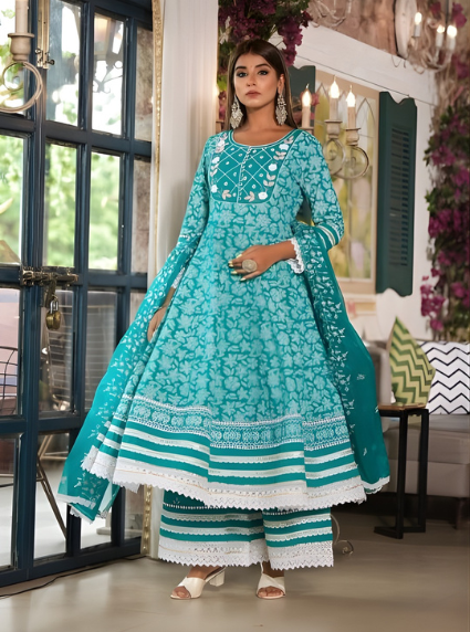 Sea Green Cotton Printed Kurta Set For Women
