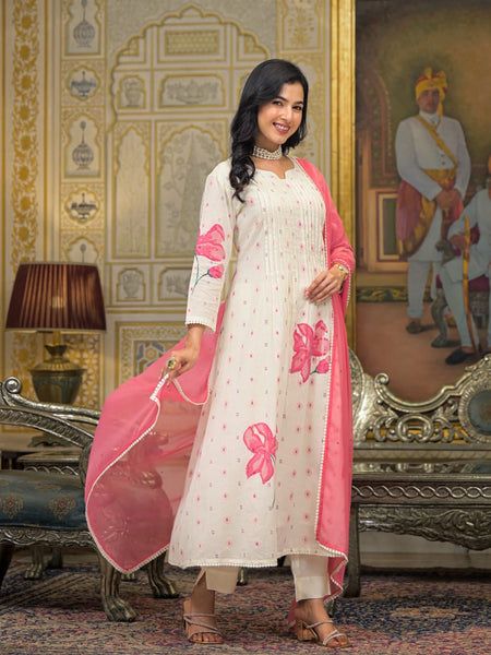 Pink Cotton Premium And Elegant Kurta Sets For Women