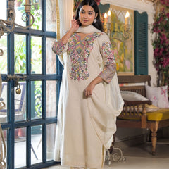 Off White Cotton Premium And Elegant Kurta Sets For Women