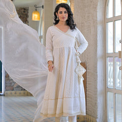 off-white-cotton- schiffly premium-and-elegant-kurta-sets-for-women