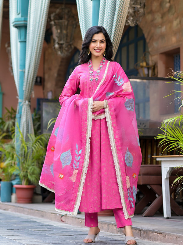 Pink Cotton Premium And Elegant Kurta Sets For Women