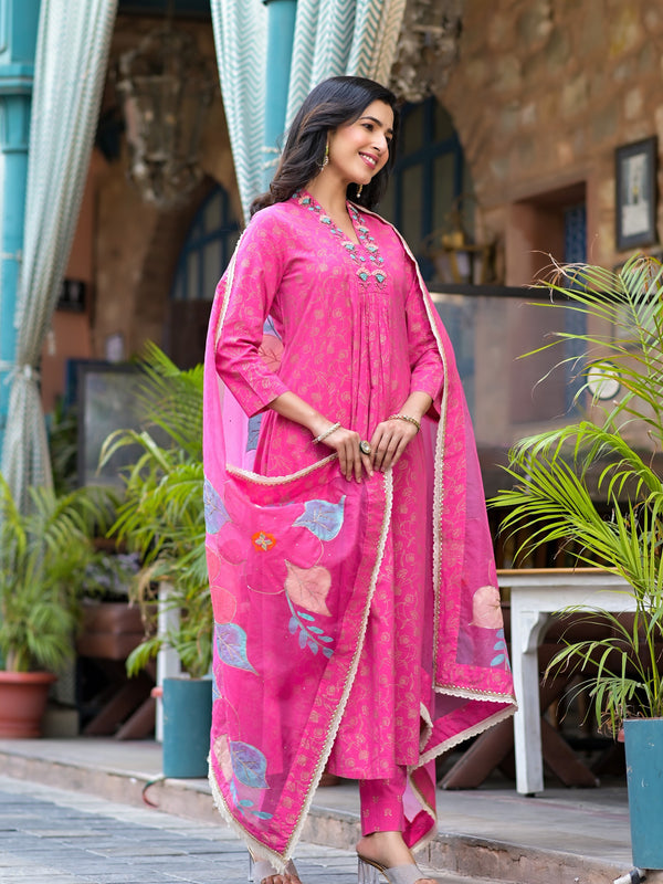 Pink Cotton Premium And Elegant Kurta Sets For Women