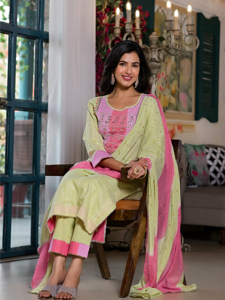 Green Cotton Premium And Elegant Kurta Sets For Women