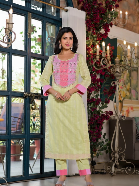 Green Cotton Premium And Elegant Kurta Sets For Women
