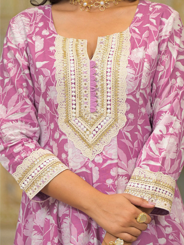 Pink Cotton Printed Kurta Set For Women
