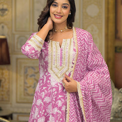 Pink Cotton Printed Kurta Set For Women