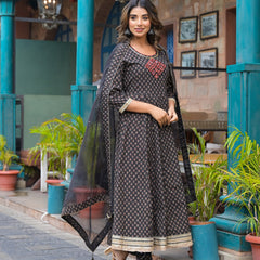 Black Cotton Premium And Elegant Kurta Sets For Women